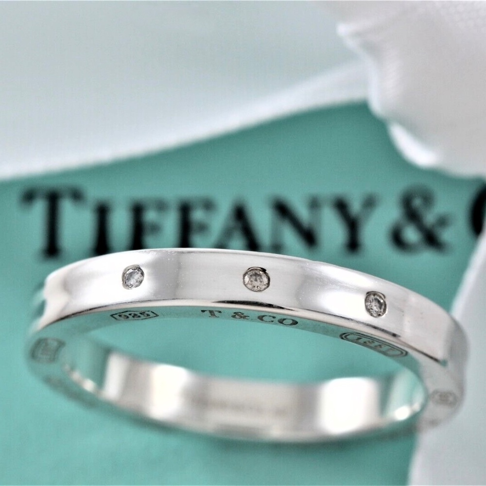 Tiffany & Co. 1837 Concave 3 point Diamond Ring
